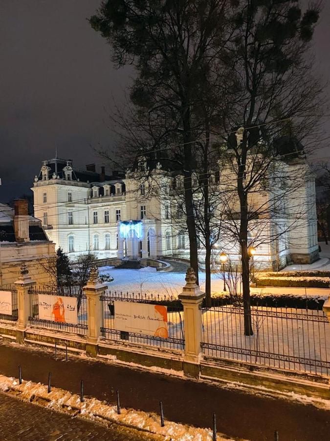 Grand De Luxe Residence Lviv Exterior foto